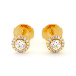Photo packshot des boucles d'oreilles Orion en diamants naturels et or jaune, forme ronde avec halo.