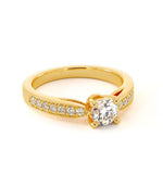 Solitaire Aulia