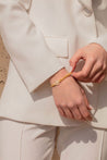 Photo porté du bracelet maille Baia en or 18 carats