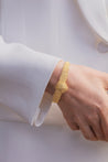 Photo porté du bracelet maille Cassie en or 18 carats